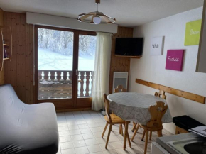Appartement cosy 3 pièces pour 6 pers., proche télécabine Linga, balcon, garage, animaux admis - FR-1-676-158